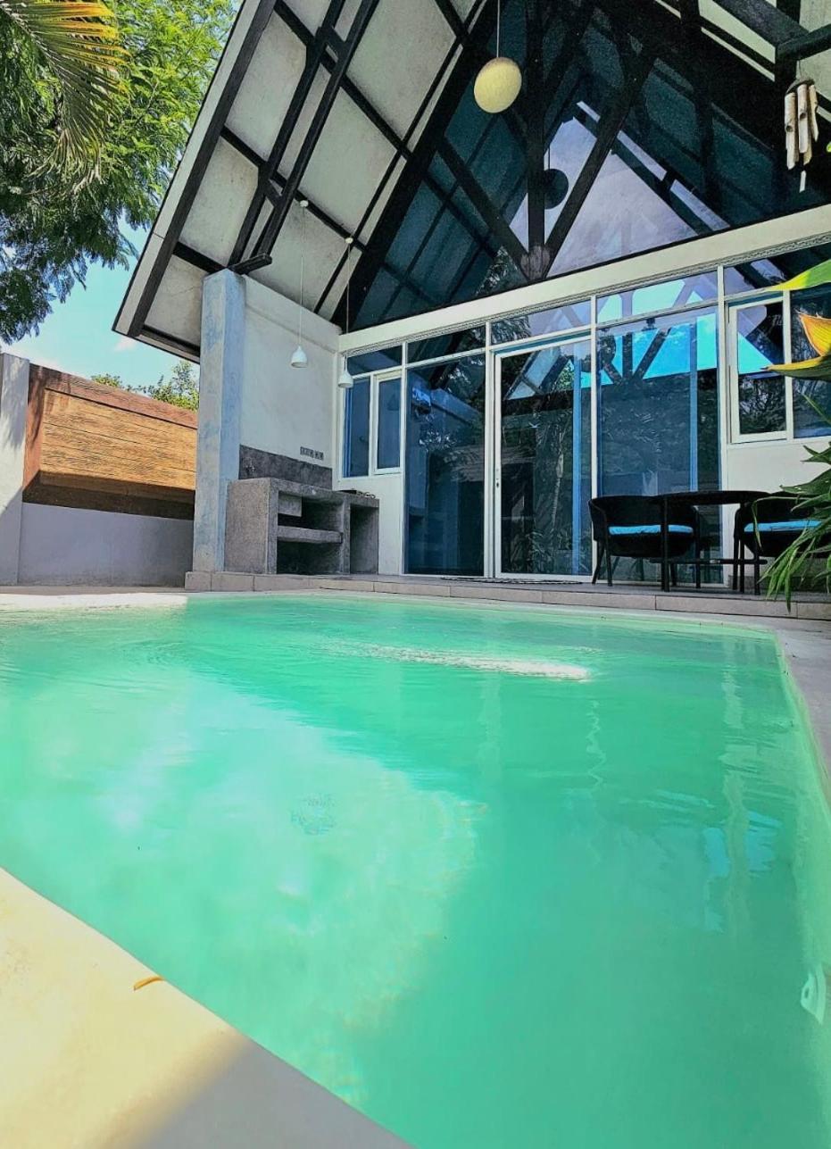 Atties Villa Gili Air Exteriör bild
